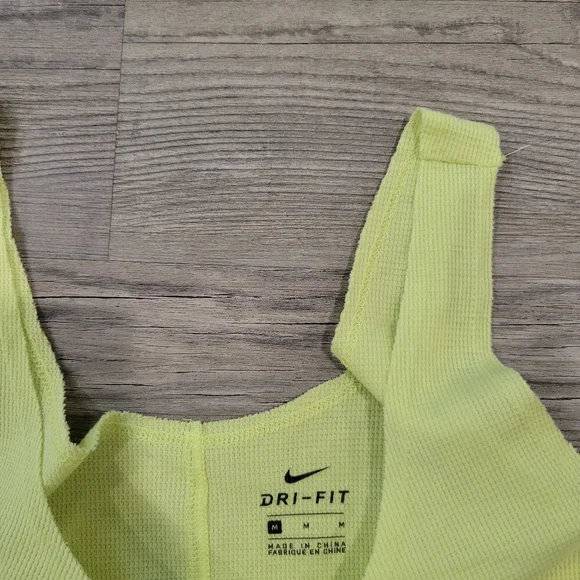 Nike Women Dry Fit Tank Top Size Medium - Picture 9 of 9